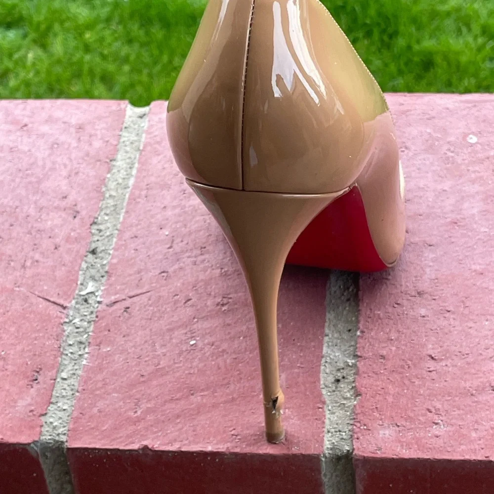Christian Louboutin So Kate Heels - Picture 4 of 7